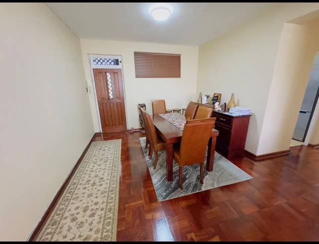 3 BEDROOM APARTMENT FOR SALE IN GLENWOOD